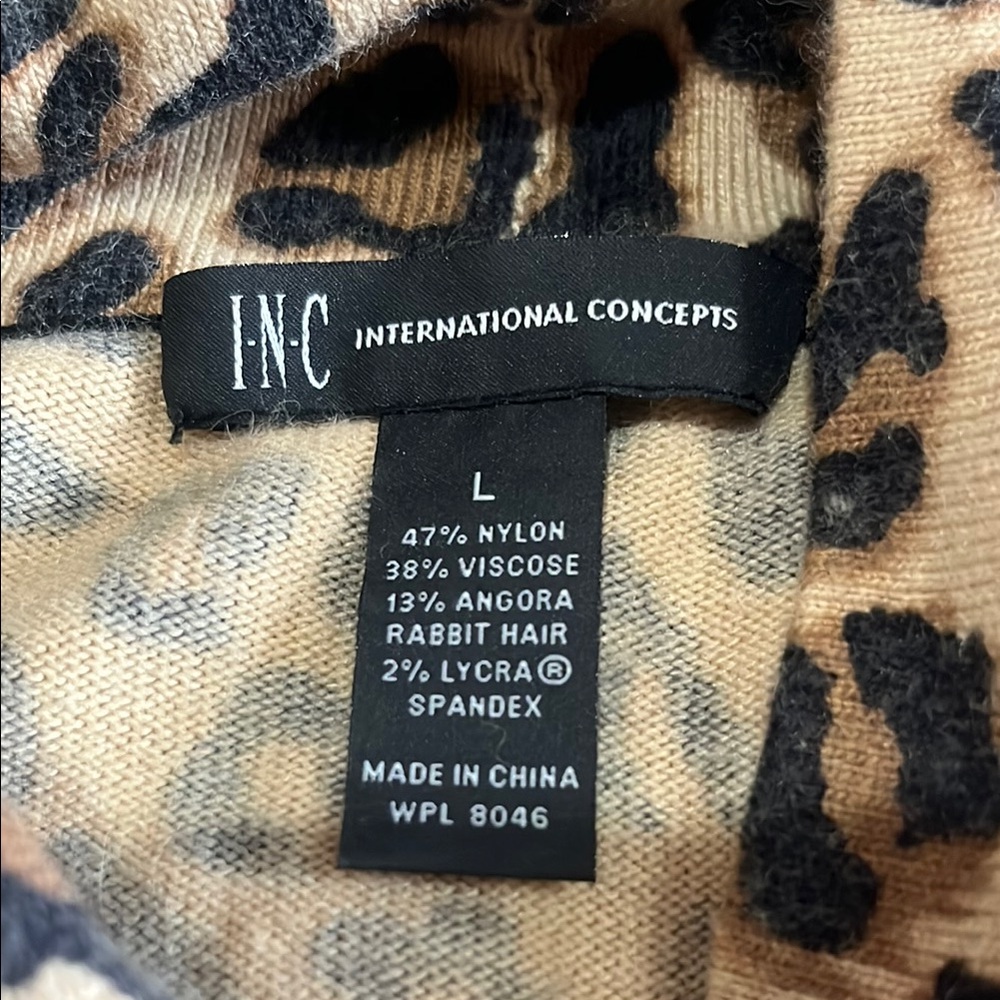INC International Concepts Leopard Print Puff Sleeve Top - Picture 6 of 7